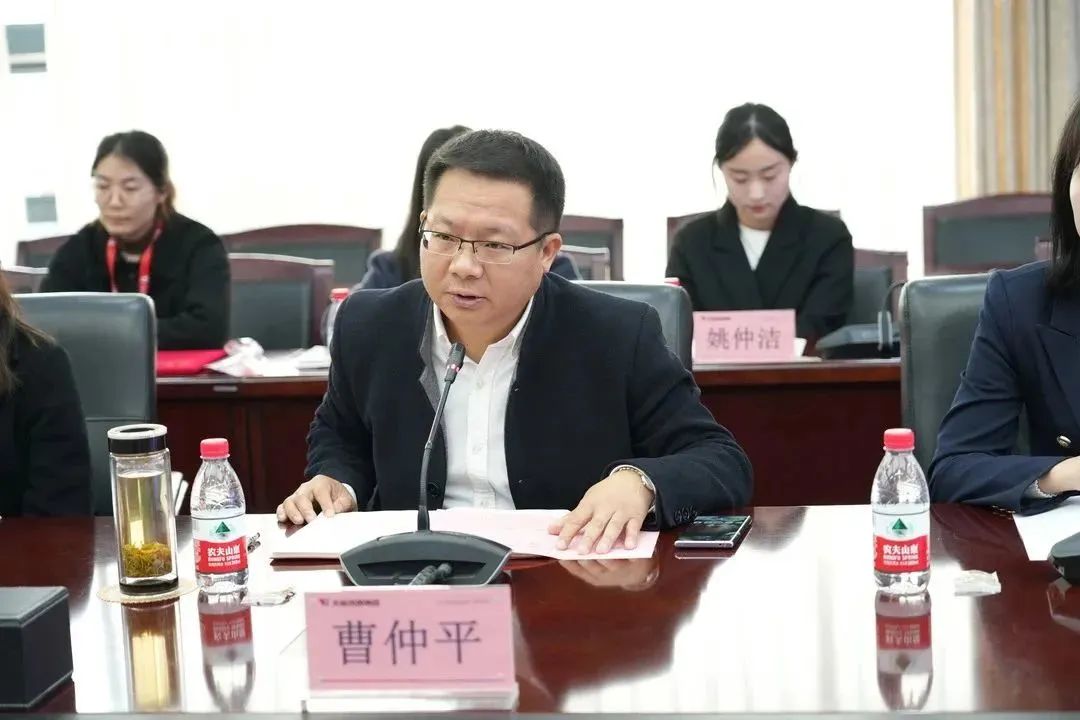 自愿先行 幸福偕行丨天能控股集团开启自愿效劳新篇章-新闻动态-天能控股集团 - 贡献绿色能源，，创立优美生涯。。。