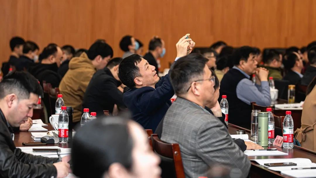 省委党校的这个培训班，，，，，，张天任董事长主讲开班 “第一课”-新闻动态-天能控股集团 - 贡献绿色能源，，，，，，创立优美生涯。。