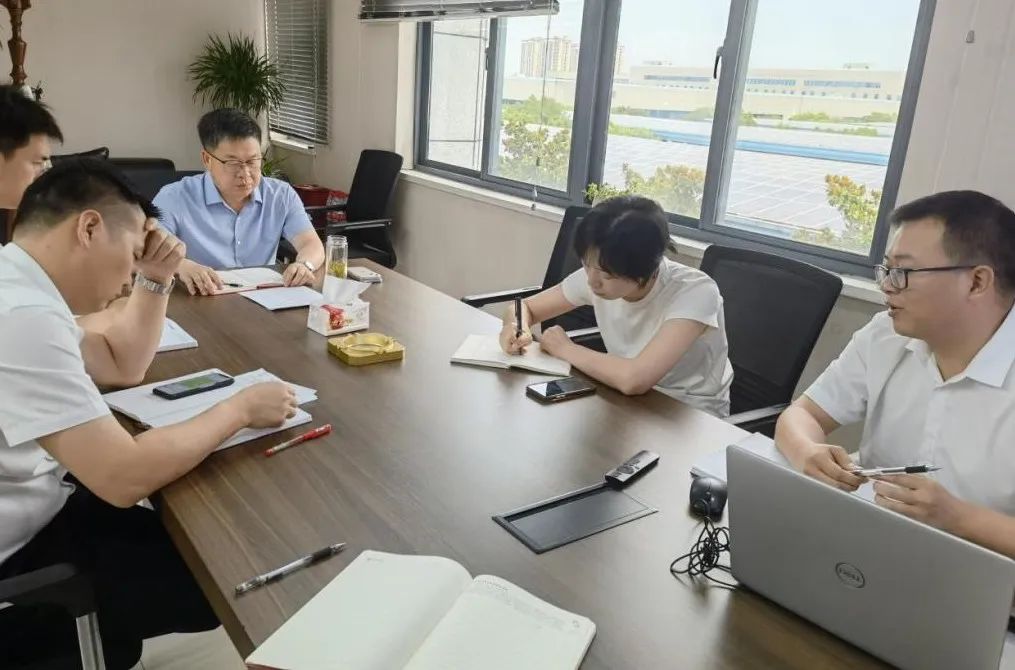 这期的主题党日运动很有“料”-新闻动态-天能控股集团 - 贡献绿色能源，，创立优美生涯。。。