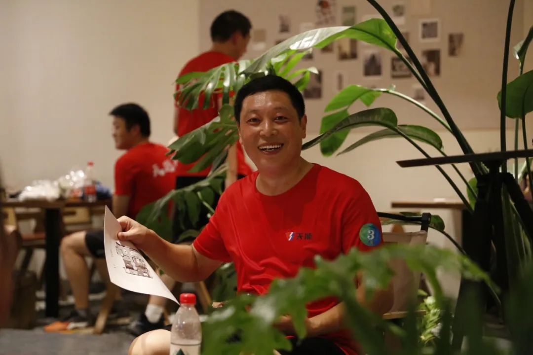 燃！追风向前，，，，能无限-新闻动态-天能控股集团 - 贡献绿色能源，，，，创立优美生涯。。。